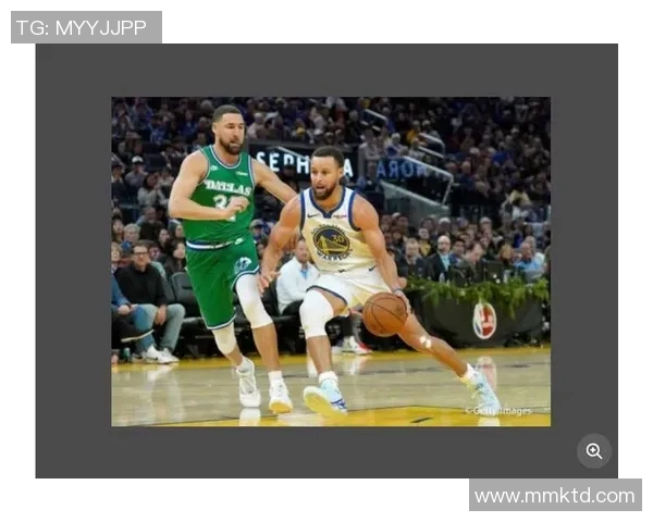 库里与汤普森再次携手，展现无可匹敌的默契