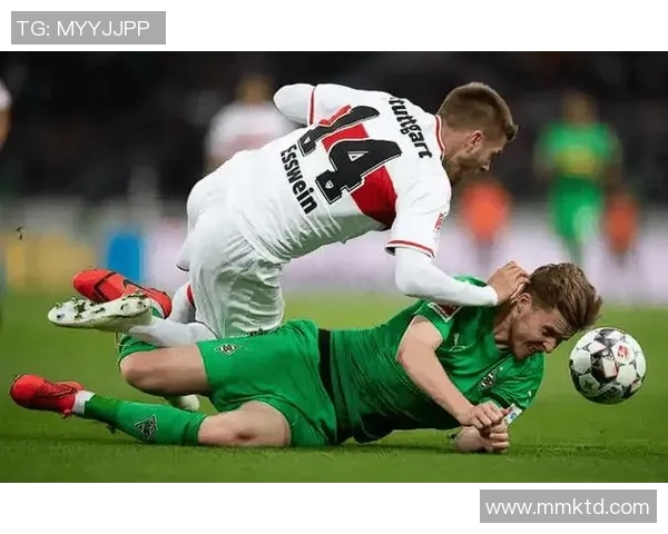 斯图加特三球横扫明斯特，轻松取胜！